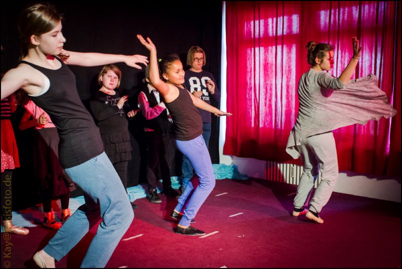 tarantella-23-5-15-bro-1DBL2048