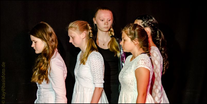 tarantella-23-5-15-bro-1DBL2077